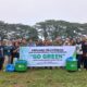Kepala BPJS Ketenagakerjaan Cabang Padangsidimpuan Eris Aprianto (8 kanan) dan Kepala Seksi Prasarana Dispora Padang Sidempuan Hendra Fahmi bersama karyawan BPJS Ketenagakerjaan Padangsidimpuan foto bersama usai melakukan aksi peduli membersihkan lingkungan dan lapangan Stadion HM Nurdin Padangsidimpuan, Rabu (5/6).Waspada/Ist.