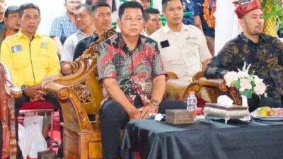 Plt Bupati Menghadiri Launching Maskot Dan Jingle Pilkada Serentak Tahun 2024 Plt Bupati Menghadiri Launching Maskot Dan Jingle Pilkada Serentak Tahun 2024