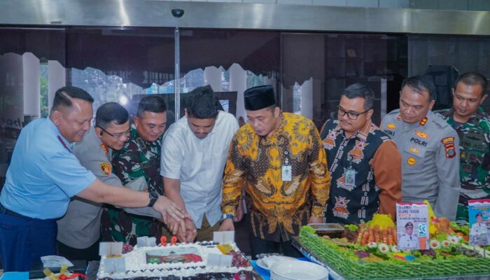 Ultah ke-33 Bobby Nasution, Syukuran Sederhana Digelar di Balai KotaMedan ( )