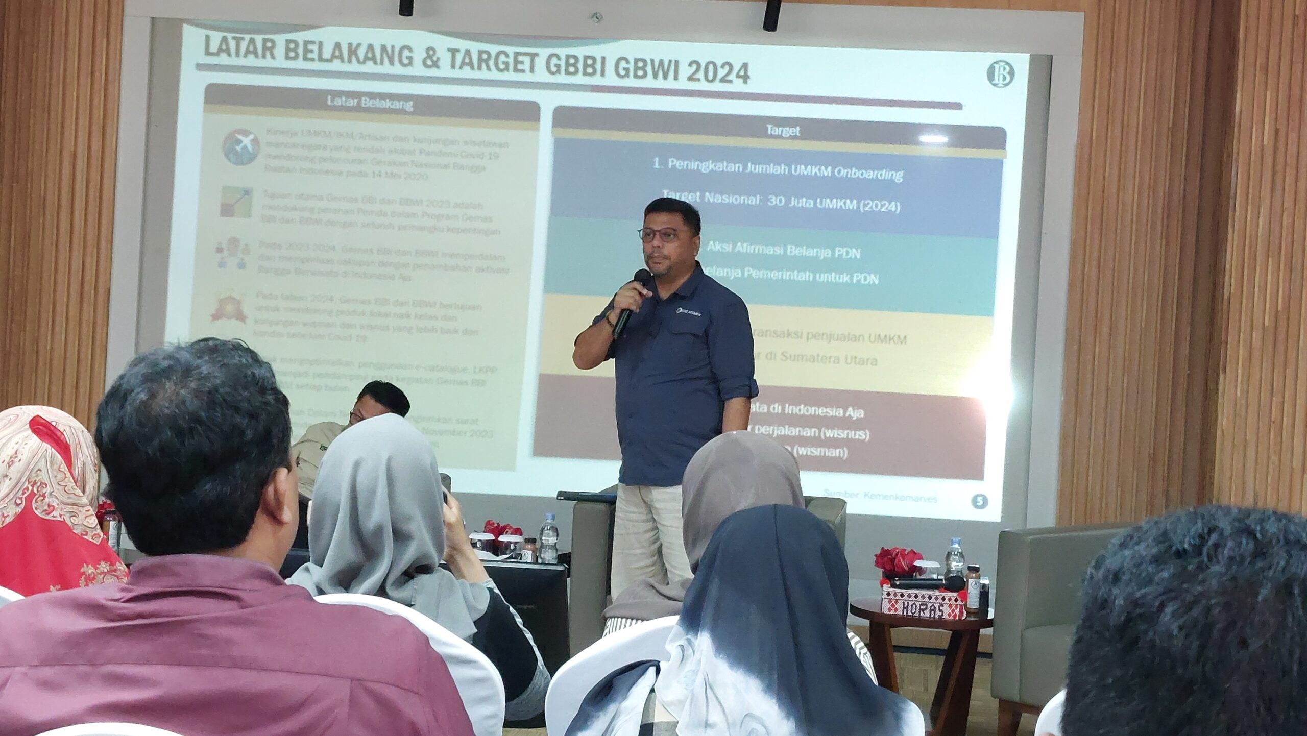 Deputi Kepala Perwakilan Bank Indonesia Provinsi Sumatera Utara, Yura Djalins saat memaparkan pencapaian KKSU 2024 pada acara Bincang Bareng Media, di Kantor Perwakilan BI Sumut, Senin (29/7).