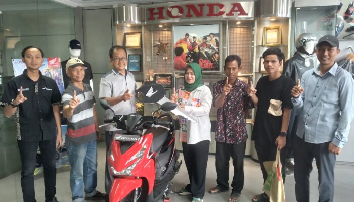 Wanita Disabilitas Itu Terharu Akhirnya Punya Kereta