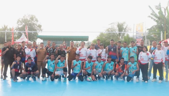 14 Tim Ikut Turnamen Voli Pemdes Paya Lombang