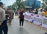 Aksi di Kantor Gubsu, Gempasu Minta Agus Fatoni Copot Sekda dan Kabiro Organisasi