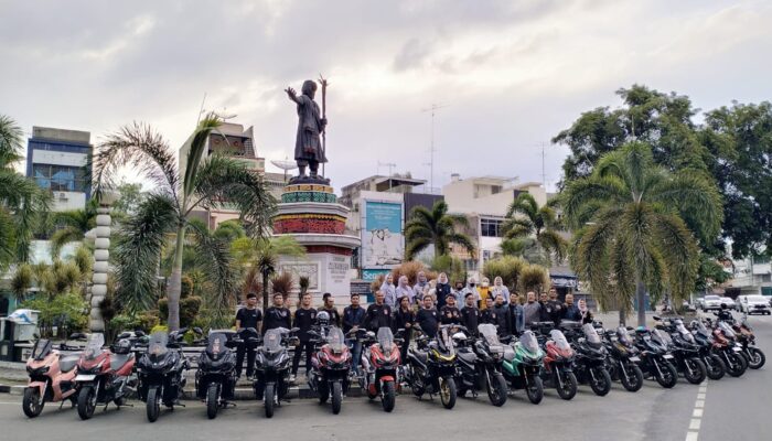 PCX Rolling City Rayakan HUT Medan
