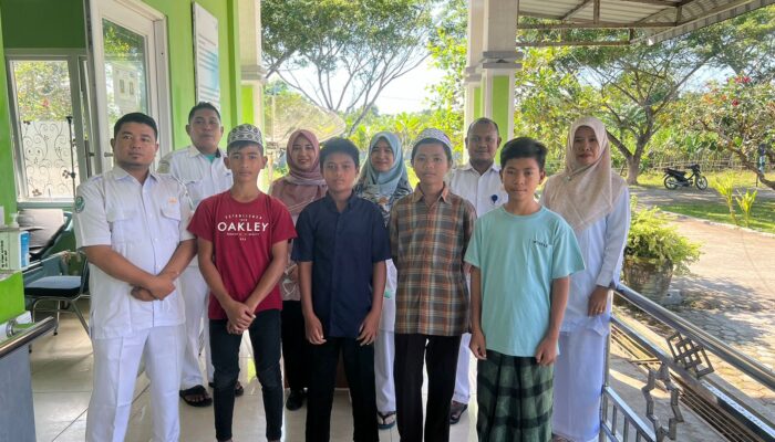 Puskesmas Kuala Makmur Sukses Khitan 10 Anak Program Baitul Mal