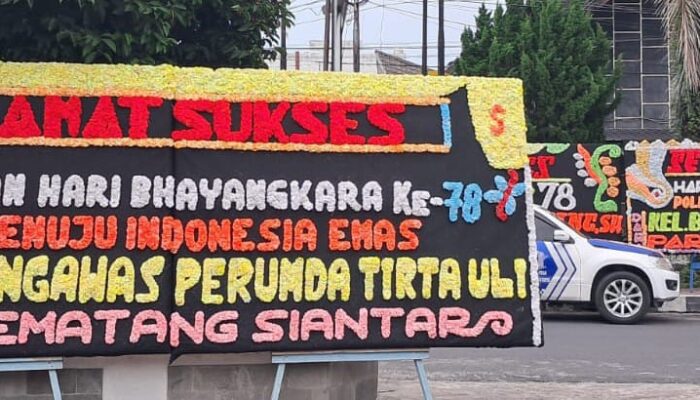 Puncak HUT Bhayangkara, Polres P. Siantar ‘Banjir’ Papan Bunga