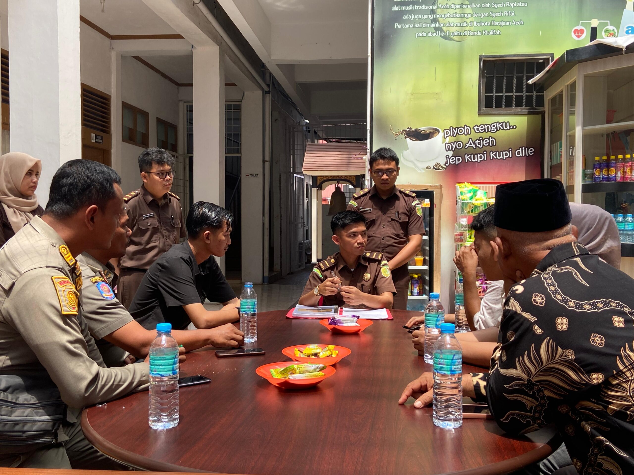 Kejari Lhokseumawe Damaikan Sejumlah Kasus Pidana Umum Kejari Lhokseumawe Damaikan Sejumlah Kasus Pidana Umum