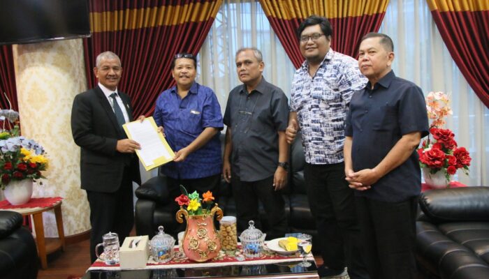 Pemerhati Pembangunan Jalan Datangi Ketua DPRDSU, Minta Lanjutkan Proyek Multiyears Rp2,7 T