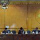 KETUA DPRK Aceh Tamiang, Suprianto didampingi Wakil Ketua DPRK Aceh Tamiang, Fadlon dan Muhammad Nur, Selasa (2/7).Waspada/ Muhammad Hanafiah