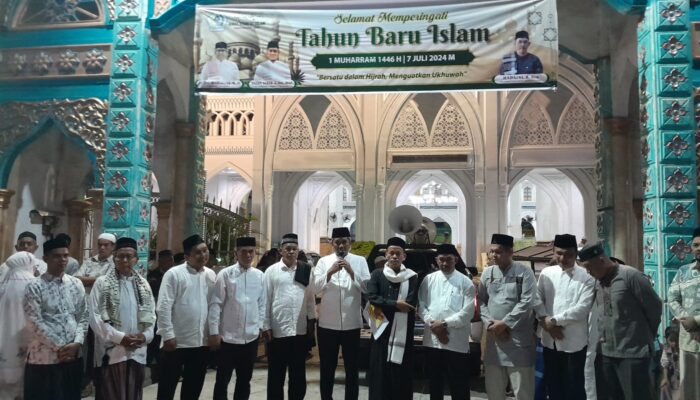 2000-an Warga Lhoksukon Pawai Taaruf Sambut Tahun Baru 1446 H