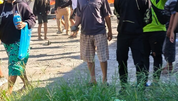 Warga Kampung Kompak Desa Sampali Diserang Preman Berkelewang, Puluhan Orang Luka – luka