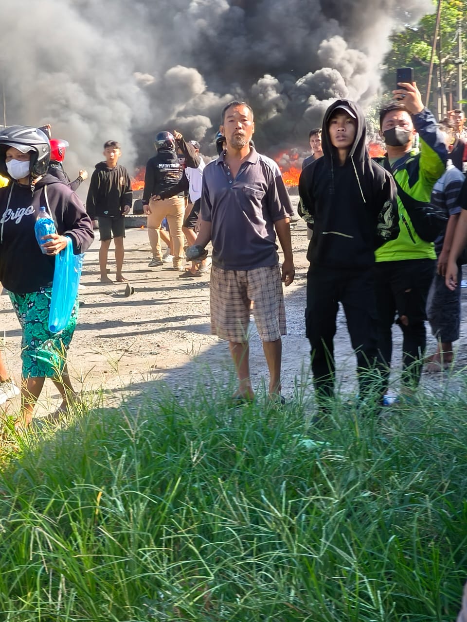 Warga Kampung Kompak Desa Sampali Diserang Preman Berkelewang, Puluhan Orang Luka - luka