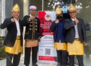 Raja Alam Kenakan Pakaian Adalt Aceh Daftar Calon Anggota Kompolnas
