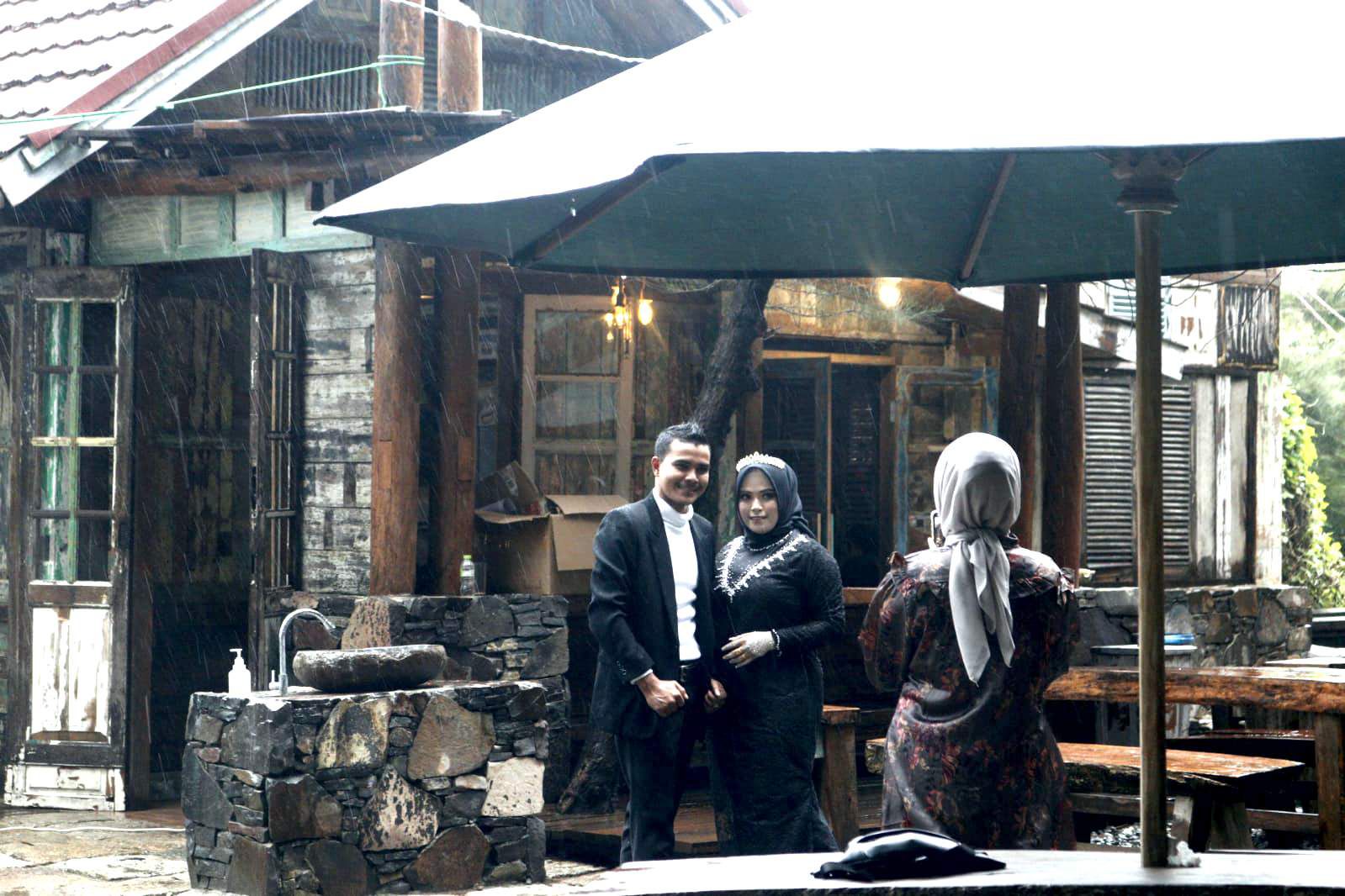 Aura Vintage Di Maha Corner, Lhoknga