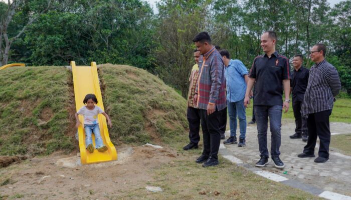 Tinjau Progres Revitalisasi Taman Cadika, Bobby Nasution: Ini Untuk Masyarakat, Non APBD