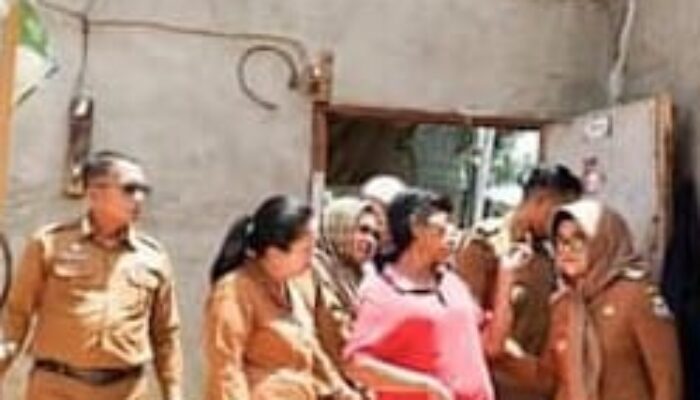 Wali Kota P. Siantar Kunjungi Korban Angin Kencang