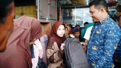 Saat Menuju Sekolah, Sampan Tempel Ditumpangi 13 Siswa Tenggelam