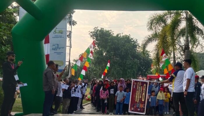 Ribuan Peserta Ramaikan Jalan Sehat Peluncuran Pilkada 2024