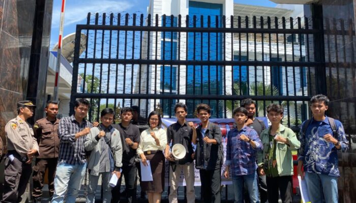 GEMPAR Demo Di Kejatisu, Desak Panggil Dan Periksa Kadis Oknum Kesehatan Labusel