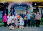 Peringatan HAN Di Medan Petisah, Kahiyang Ayu Bagikan Bingkisan untuk Anak Stunting