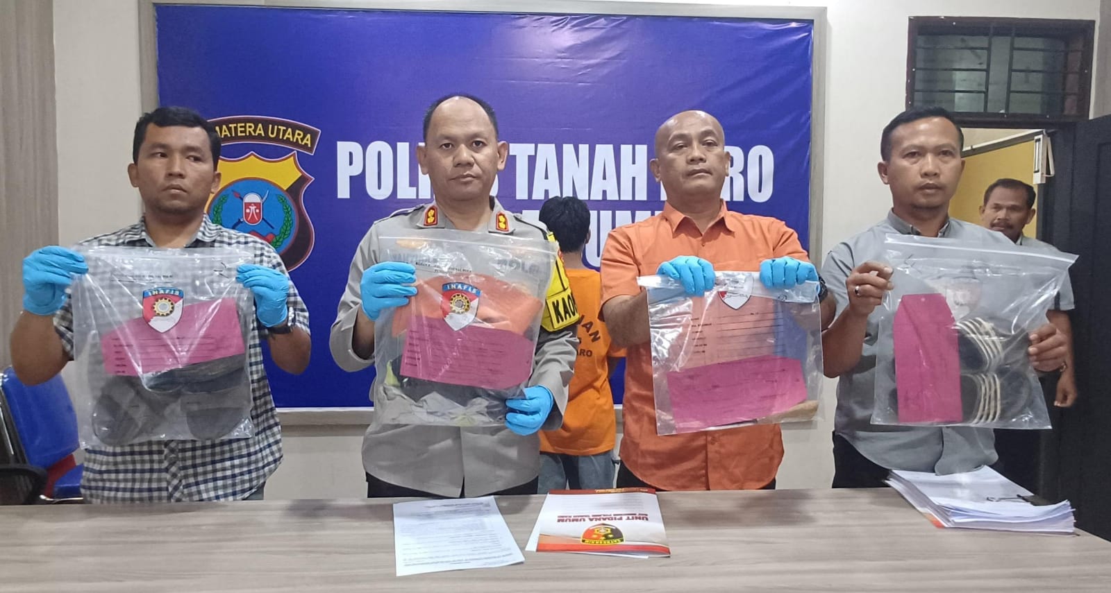 Tak Terima Ditegur, Pengusaha Bakso Tewas Ditikam Tak Terima Ditegur, Pengusaha Bakso Tewas Ditikam