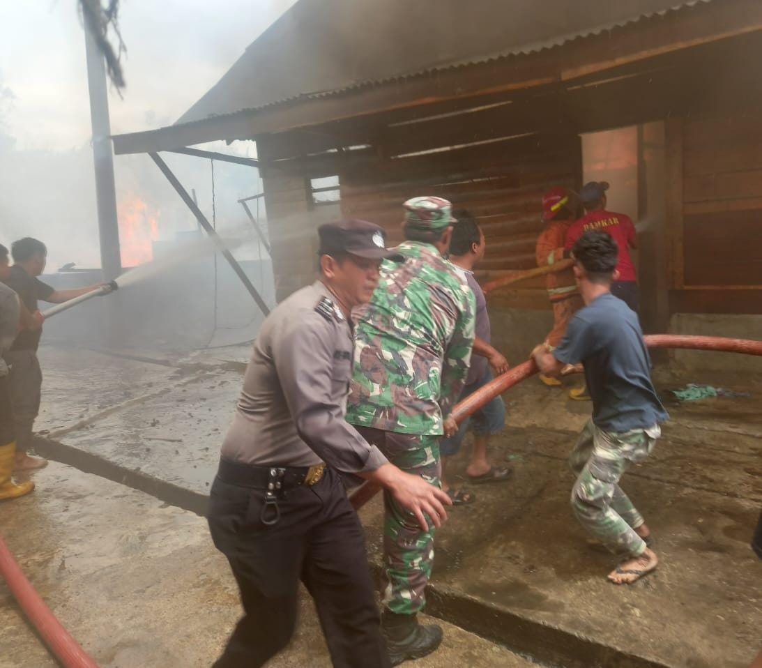 36 Rumah Di Dokan Hangus Terbakar