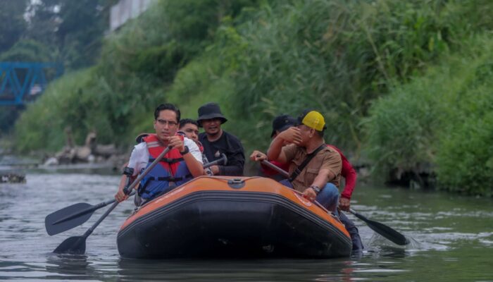 Rico Waas Susuri Kondisi Sungai Deli Dan Masyarakatnya