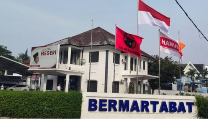 Tanpa Koordinasi, Hanura Sumut Minta Benderanya Segera Dicabut Di Rumah Pemenangan Edy