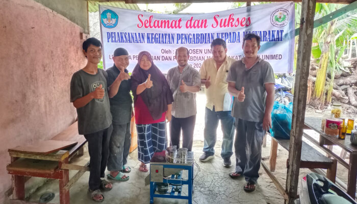 Unimed Berikan Bukti, Bukan Janji Bagi Kelompok Usaha Jajanan Keripik