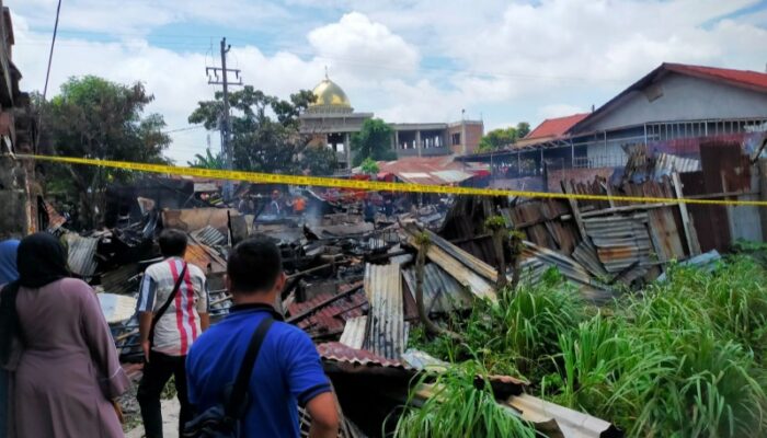 Kompor Gas Meledak, 7 Rumah Ludes Terbakar Di Medan Tembung
