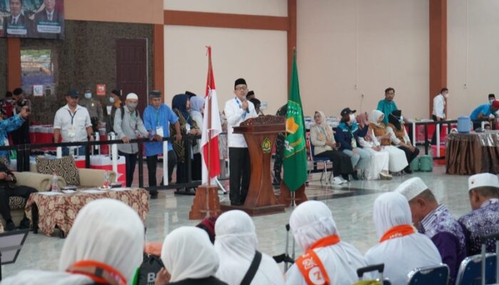 Jamaah Haji Kloter 20 Debarkasi Medan Diminta Jaga Kemabruran Haji