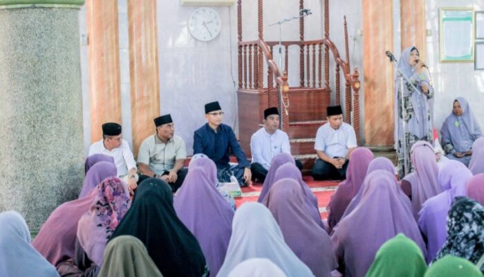 Rico Waas: Peran Ibu Sangat Penting Dalam Membangun Kota
