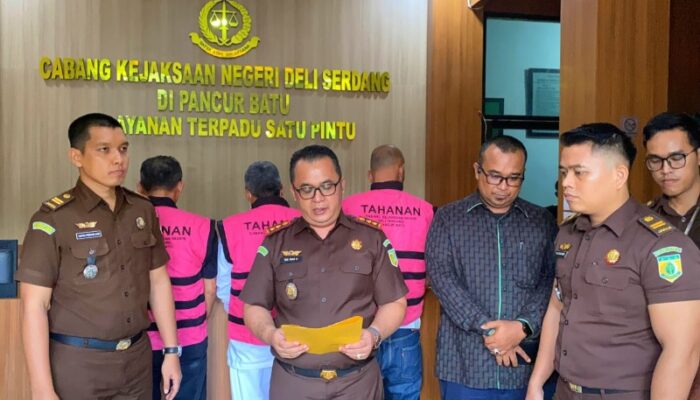Cabjari Pancurbatu Tahan 3 Tersangka Dugaan Korupsi Pekerjaan Pagar UINSU Tuntungan