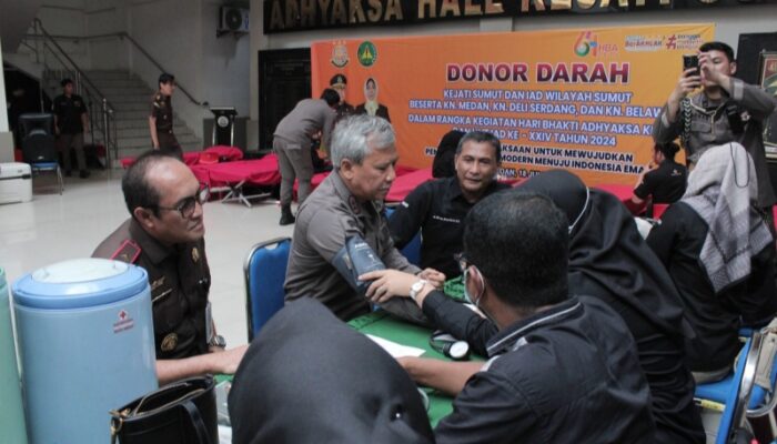 Baksos HBA ke-64 dan HUT IAD ke-XXIV, Keluarga Besar Kejati Sumut Gelar Donor Darah