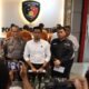 WAKASAT Reskrim AKP Madya Yustadi saat memberikan penjelasannya kepada sejumlah wartawan, Selasa (23/7) terkait penangkapam terhadap Empat pelaku penyerangan terhadap sejumlah petugas Kepolisian saat pelaksanaan eksekusi di lahan garapan PTPN II Jl. H Anif Desa Sampali Kecamatan Percut Seituan. Waspada/Ist