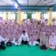GUBSU ke-18 Edy Rajmayadi, di tengah-tengah jamaah Masjid Raya Sultan Ahmadsyah Tanjungbalai. Waspada/Ist