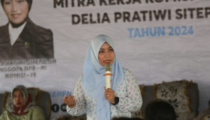 DPR RI Bersama BKKBN Sumut Edukasi Masyarakat Bahaya Stunting