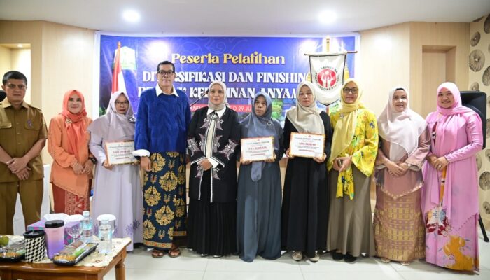 Pelatihan Kerajinan Anyaman Ditutup