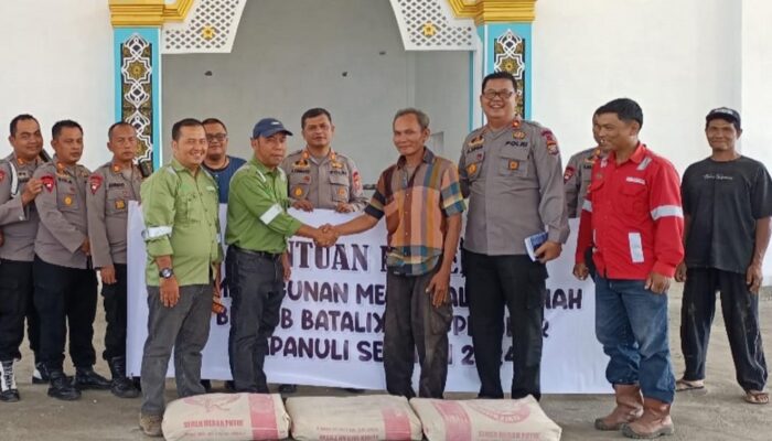 TPL Sektor Tapsel Bantu Material Pembangunan Masjid