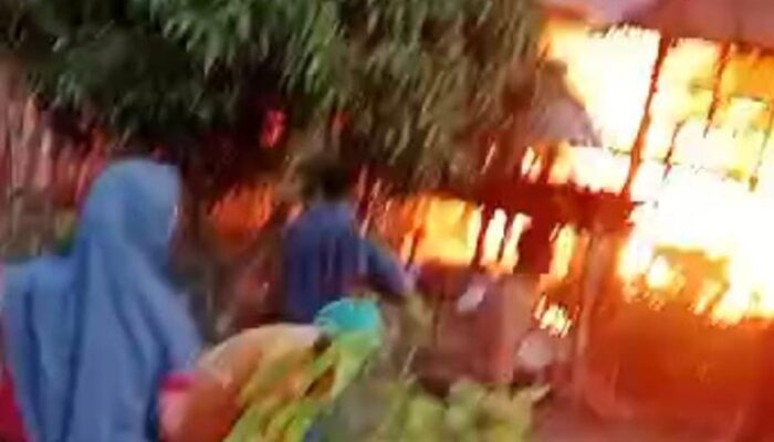 Tiga Rumah Ludes Dilalap Si Jago Merah