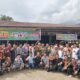 Seusai acara, anggota DPR RI, H Irmawan foto bersama. Waspada/Seh Muhammad Amin