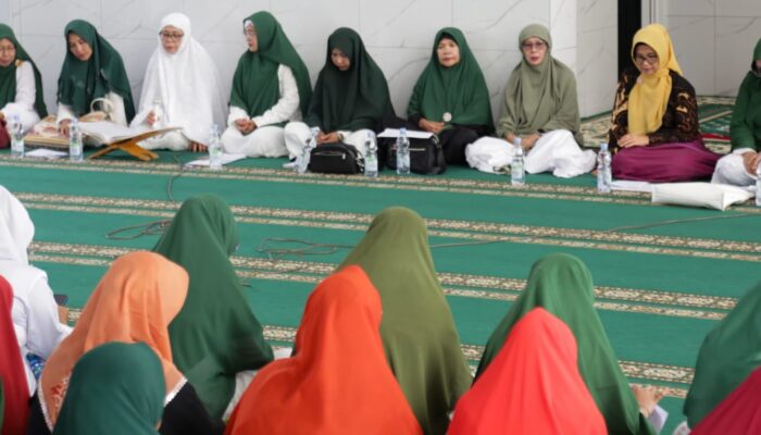 Kaum Ibu Selalu Dominasi Majelis Taklim