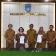 Pj Wali Kota Langsa, Syaridin saat menyaksikan kerjasama Disnaker Kota Langsa dengan PT. Edukasi Kreasi Solusi, terkait pelatihan bahasa Jepang dan Skill, di ruang kerja Pj Wali Kota, Senin (29/7).Waspada/Ist.