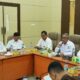 Asisten I Sekdakab Aceh Besar Farhan AP memimpin rapat koordinasi Pengawasan Pupuk dan Pestisida di aula Bukhari Daud Kantor Bupati Aceh Besar, Kota Jantho, Rabu (10/7). (Waspada/Ist)