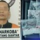 Tim Opsnal Unit 1 Sat Resnarkoba Polres Pematangsiantar meringkus seorang residivis, terduga pelaku AP, 37, karena memiliki narkotika jenis sabu-sabu di rumahnya, Jl. Pattimura, Gg. Bersama, Kel. Tomuan, Kec. Siantar Timur, Senin (14/7) pukul 00:45 serta menyita barang bukti sabu dan lainnya dari AP.(Waspada-Ist).