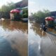   KONDISI Pasar Lama Lk III Labuhanruku Kecamatan Talawi Batubara sewaktu menjadi bulan-bulanan pasang. Diharapkan dapat diantisipasi setidaknya meminimalisir pasang agar tidak sampai meluas menggenangi kawasan permukiman.Waspada/Iwan Has