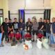 Pelaku bersama barang narkotika jenis ganja seberat 21,5 kg ikut diamankan Satresnarkoba, Senin (8/7).(Waspada/Ist)