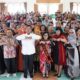 Bupati Simalungun dan Nyonya, foto bersama dengan para guru PAUD se Kab. Simalungun di Gedung MUI Simalungun, Jln. Asahan, Kec. Siantar, Kab. Simalungun, Jum'at (12/7).(Waspada/ist).