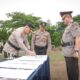 Kapolres Sergai AKBP Jhon Heri Rakutta Sitepu memimpin Sertijab kedelapan pejabat baru Polres Sergai. Waspada/ist