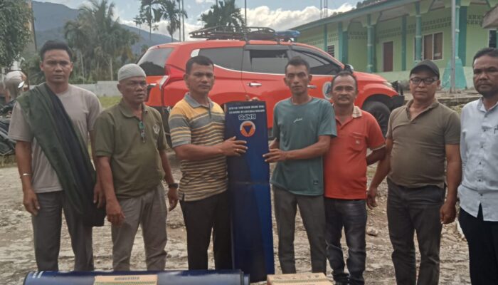 BPBD Agara Serahkan Bantuan Korban Kebakaran